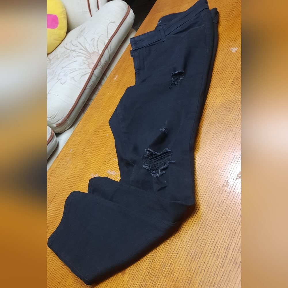 Old Navy Ripped Jeans size 10 short